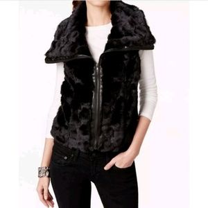 KUT from the Kloth Kate faux Fur Vest Size Large New